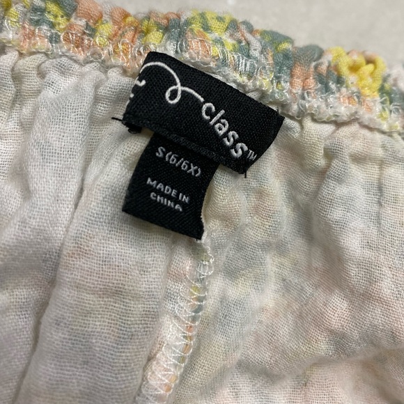 EUC Girls Off The Shoulder Dress - Picture 3 of 3